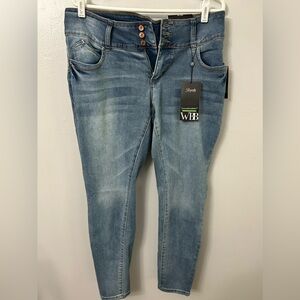 Wannabettabutt‎ 3 button jeans